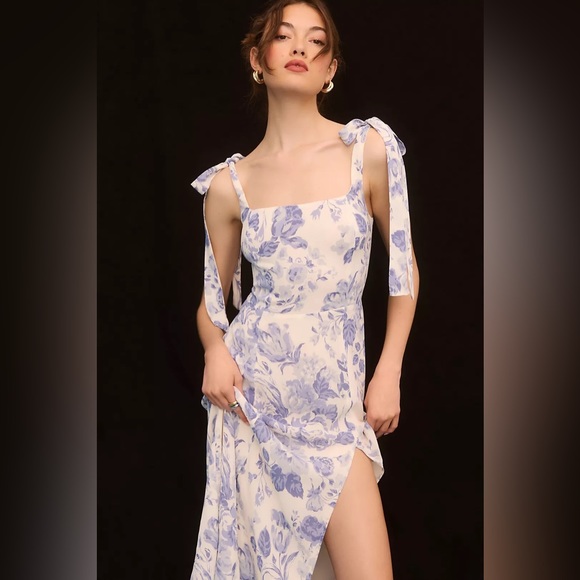 Reformation Twilight Dress - Picture 4 of 11
